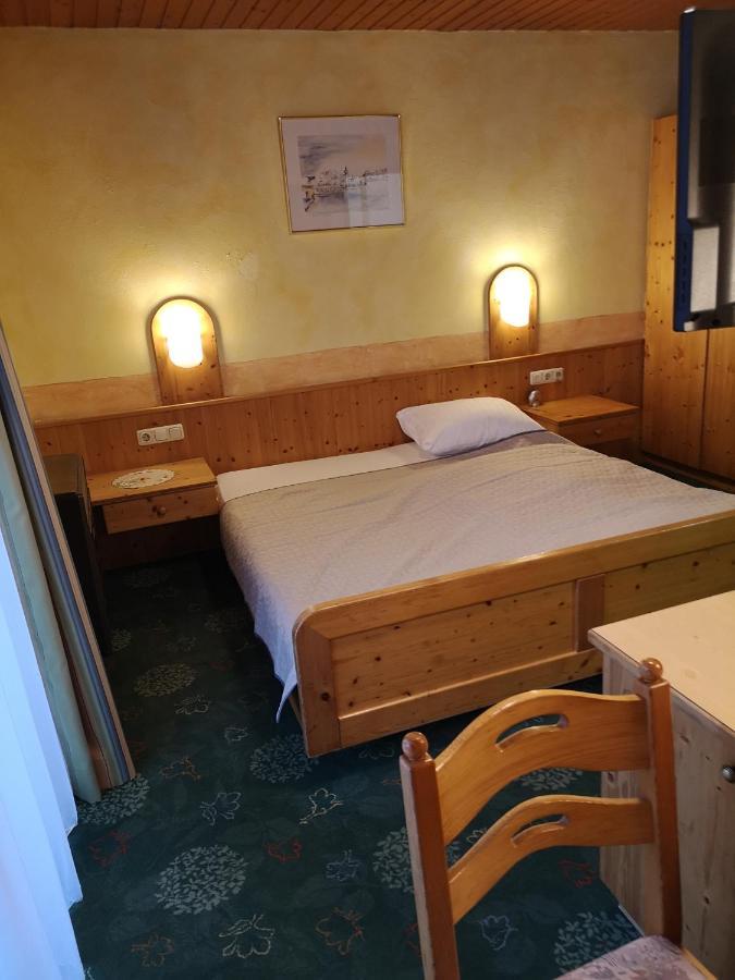 Hotel Wirt Z'Minsta Altmuenster Exterior photo