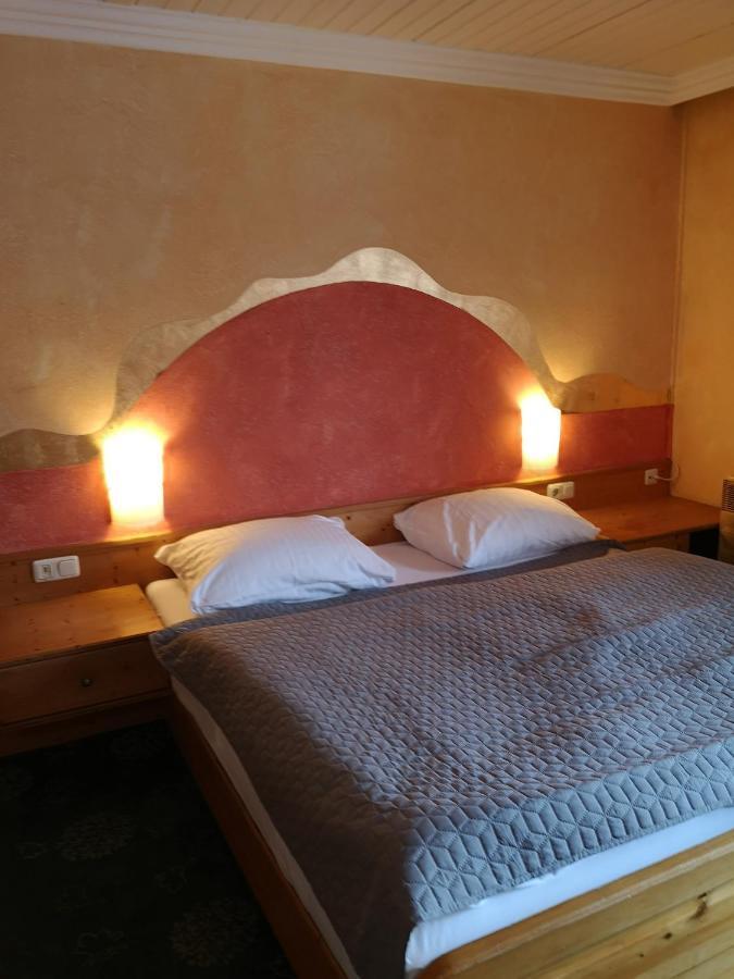 Hotel Wirt Z'Minsta Altmuenster Exterior photo